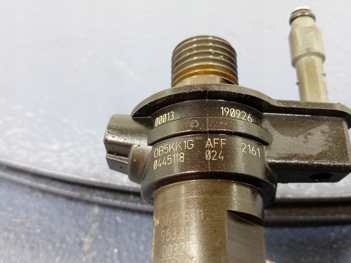 BMW X5 G05 F48 25D 2.0D B47 INJECTEUR 8580295
