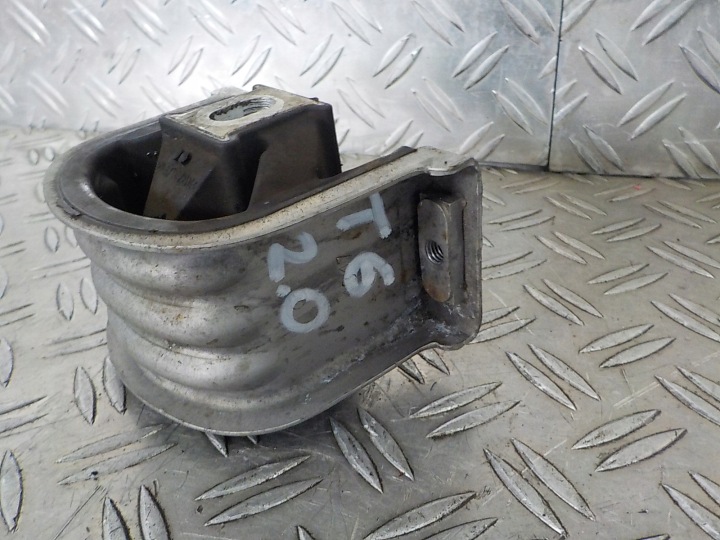 COUSSIN SIL. VW TRANSPORTER 2,0 TDI 16- VAG 7E0199848
