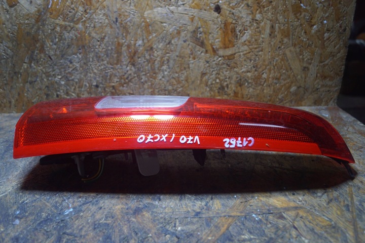 VOLVO V70 II LIFT PHARE DROIT ARRIÈRE (C1752)