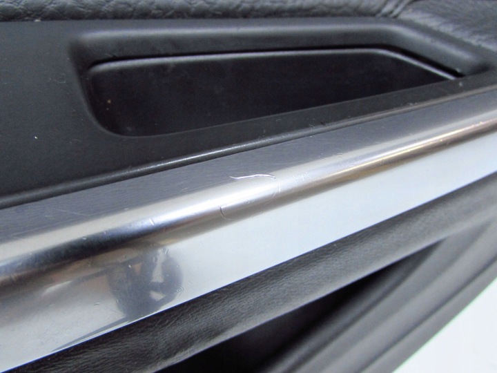 VOLVO S60 II V60 10-17 GARNITURE COLLECTEUR PORTES DROIT AVANT CUIR 8686853