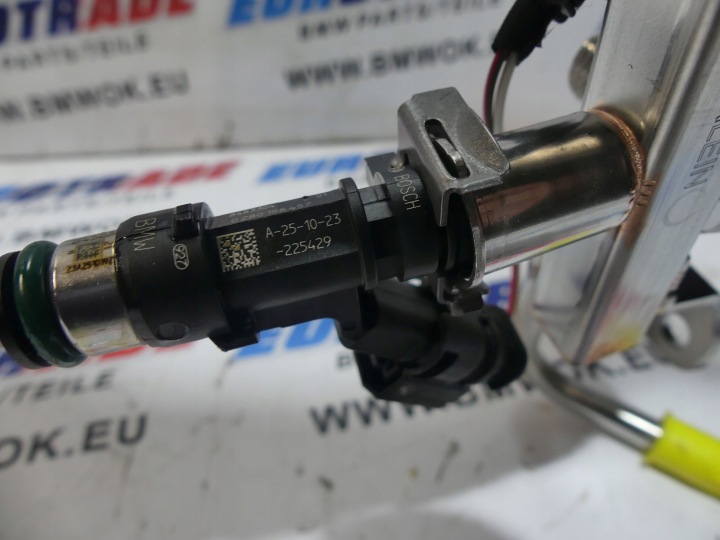 BMW G05 G06 G07 G20 G26 LCI G60 G70 U11 U12 MOULURE INJECTION INJECTEUR