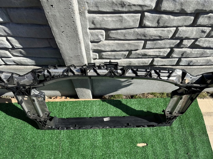 RENFORCEMENT AUDI A6 C8 4K0 PANNEAU AVANT