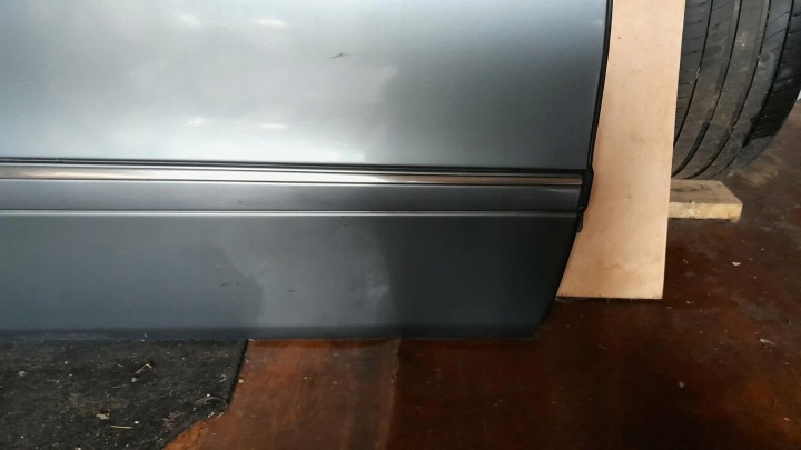 PORTES MERCEDES W211 LIFT AVANTGARGE DROIT AVANT COMPLET GRAPHITE C368 UNIVERSEL