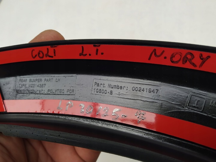 08R MITSUBISHI COLT MOULURE PARE-CHOCS ARRIÈRE DROITE GAUCHE NEUF ORIGINAL MZ314367