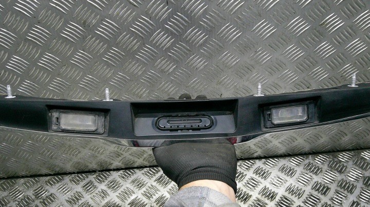CACHE COUVERCLES DE COFFRE CHROME MIKROSTY FIAT 500X 15R HANDS FREE MOULURE
