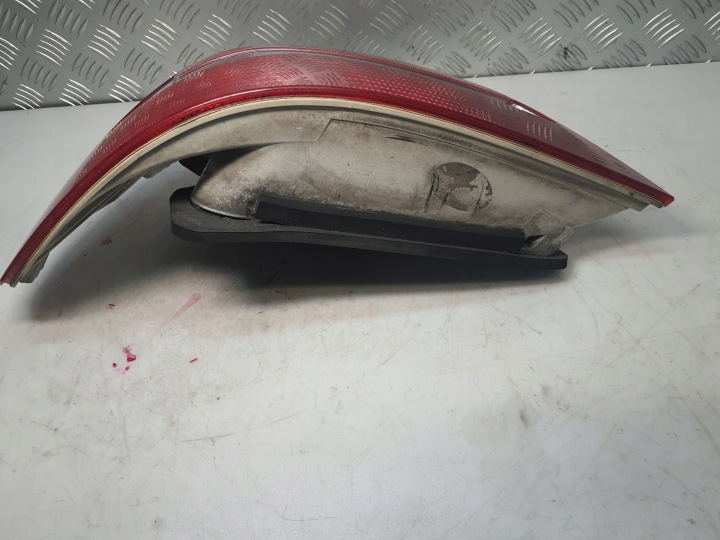 PHARE INSERT GAUCHE ARRIÈRE MERCEDES CLK W209 2098200164