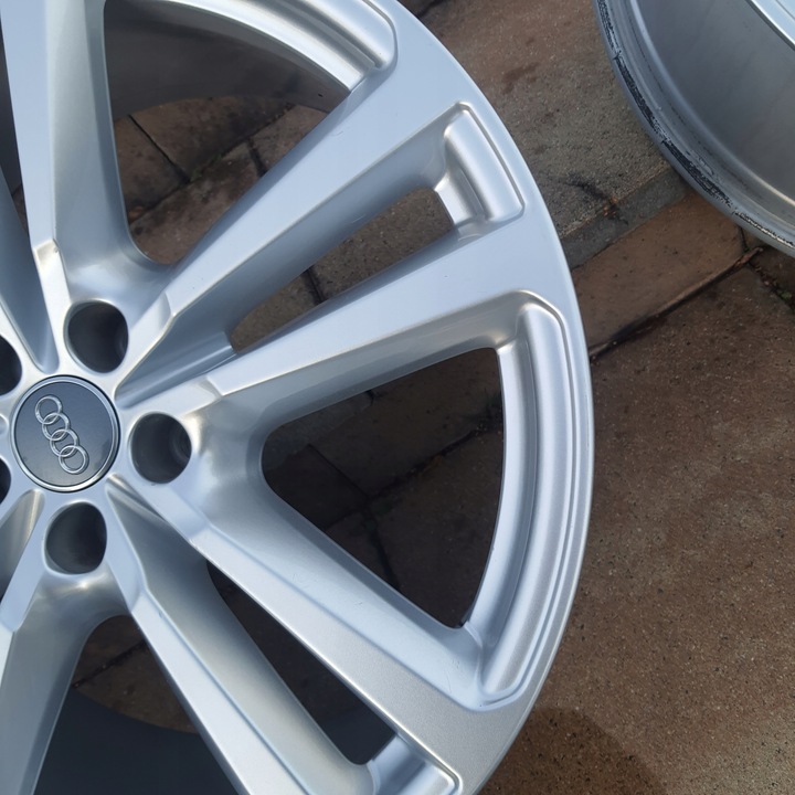 LLANTA 20CALI 5X112 9J ET33 AUDI Q7 SQ7 BUEN ESTADO 