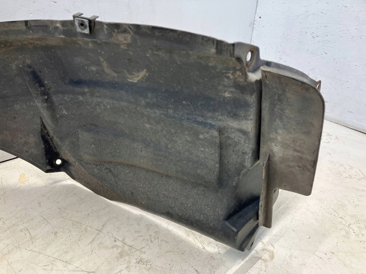 AVENSIS T27 PASSAGE DE ROUE AVANT DROIT AVANT COMPLET