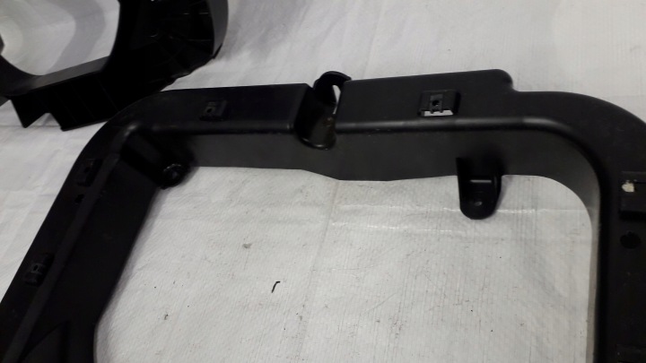 VW TOURAN CHÂSSIS BOÎTE À GANTS PLANCHERS 1T0864134C DROIT