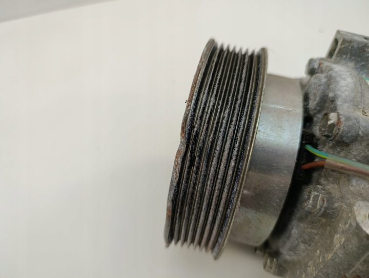 RENAULT CLIO III 1,2 POMPE COMPRESSEUR DE CLIMATISATION