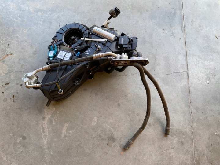 AUDI Q7 4L CHAUFFAGE INTÉRIEUR ARRIÈRE 4L0820004E COMPLÈTE