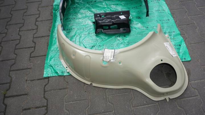 RENFORCEMENT CALANDRE CAPOTS SKODA OCTAVIA II