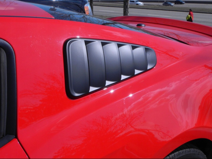 OUÏES REVÊTEMENTS SUR VITRES FORD MUSTANG 2010-2014