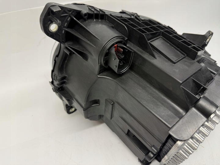 LAND ROVER DEFENDER II L663 PROJECTEUR GAUCHE DROIT AVANT LED L8B213W029 W030