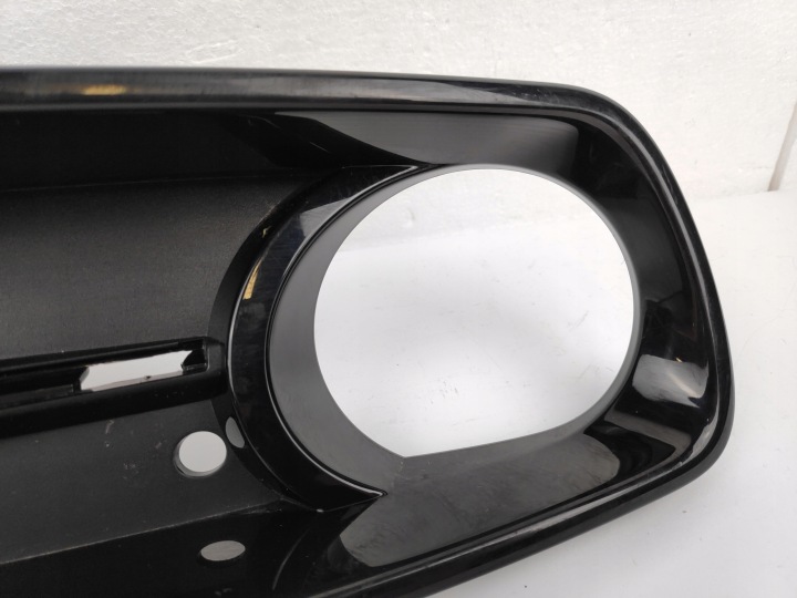BMW 1 F20 F21 GRILLE CALANDRE PARE-CHOCS DROIT AVANT 7272566