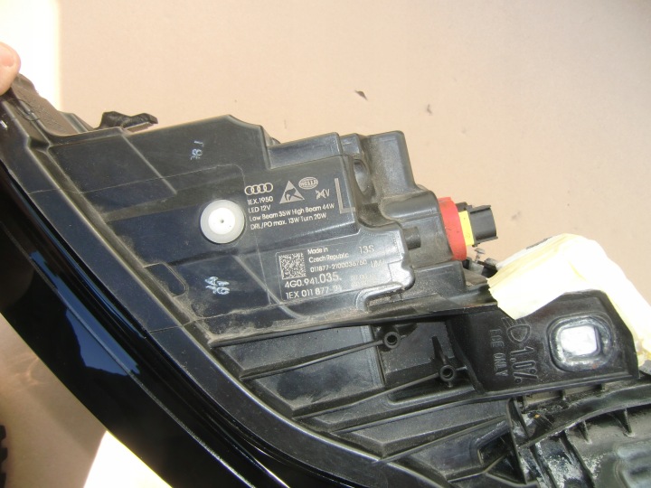 PHARES GAUCHE AUDI A6 C7 COMPLET LED MATRIX 4G0941035 EUROPE EN BON ÉTAT