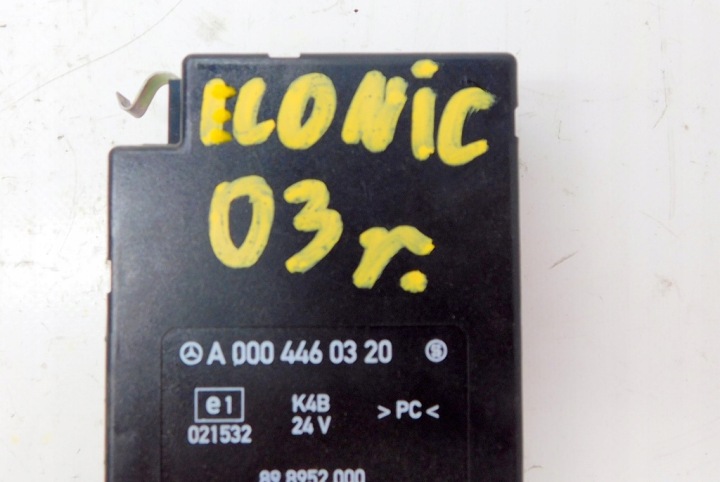 MERCEDES ECONIC 957.661 03 OM906 CONTRÔLEUR MODULE A0004460320
