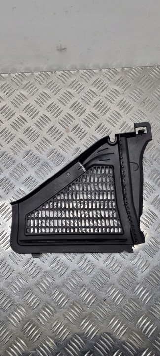 BMW F25 PROTECTION PLASTIQUE GRILLE DROITE 9184005
