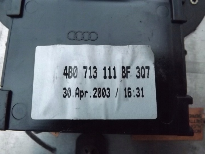 AUDI A6 C5 PANNEAU CHÂSSIS PROTECTION CHÂSSIS POMMEAU DE LEVIER DE VITESSES CHANGEMENTS VITESSE AUTOMATE