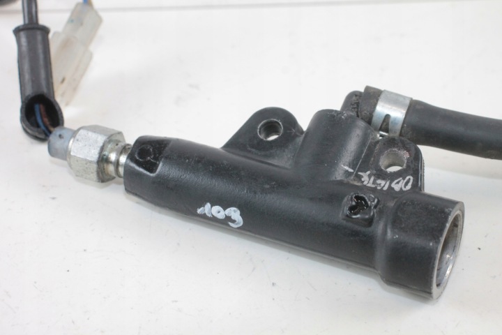 KTM DUKE 125 250 390 17-23 POMPE DE FREIN ARRIÈRE ARRIÈRE
