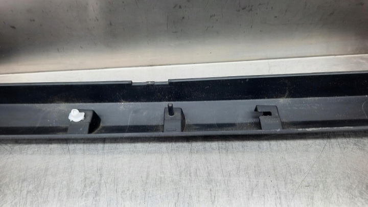 MOULURE PORTES GAUCHE AVANT OE 30678132 VOLVO S80 II V70 III 06-16R