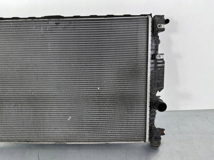 FORD OE DG93-8005-CC RADIATEUR EAU