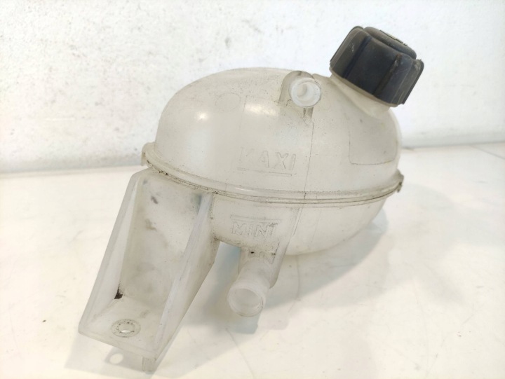RENAULT MASTER III 3 RÉSERVOIR LIQUIDE CHLODNICZEGO 217100015R
