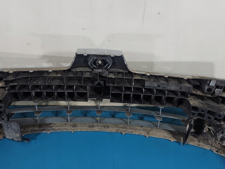 PARE-CHOCS AVANT RENAULT CLIO II NV632