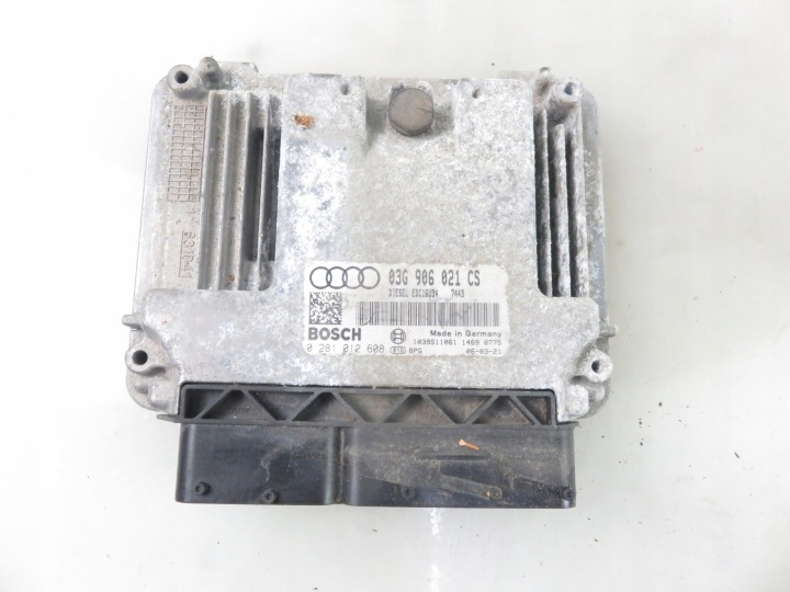 CONTRÔLEUR AUDI A3 (8P1) 1.9 TDI BLS 03G906021CS 0281012608