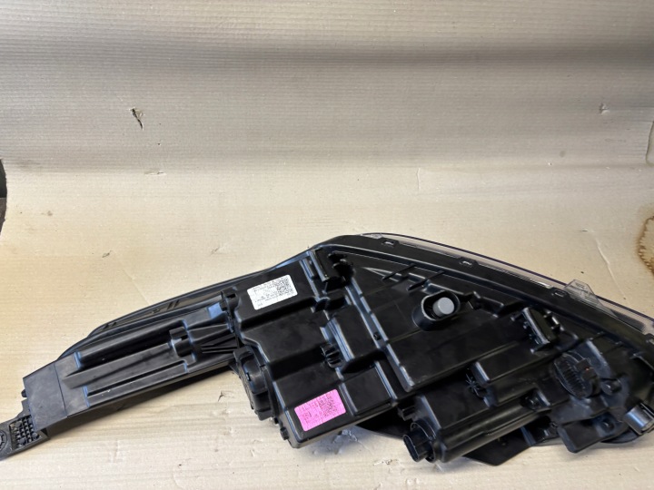 PHARE DROITE AVANT KIA XCEED X-CEED X CEED COMPLET LED EUROPE LIFT J792112020