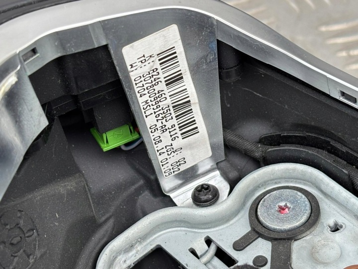 MERCEDES W246 VOLANT MULTIFONCTION EN BON ÉTAT B-KLASA A2464603503