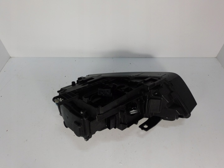 AUDI Q3 8U LIFT PHARE DROITE COMPLET LED 8U0941034 8U0941774 ENDOMMAGÉE