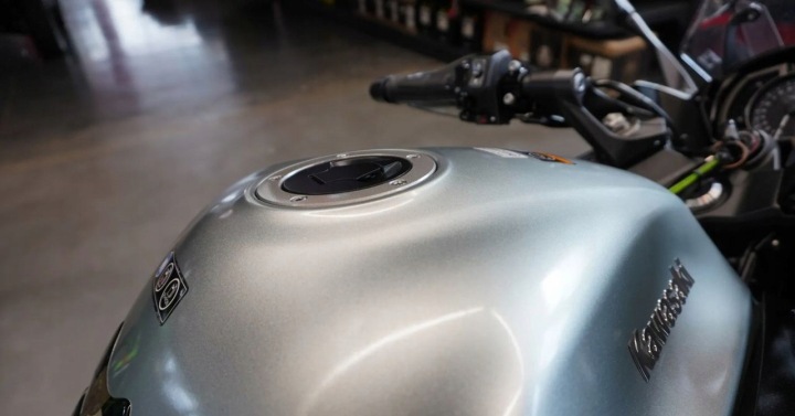 KAWASAKI AVEC KAWASAKI Z1000 SX 2019R SALON TARNOW 1.1 ESSENCE 142KM