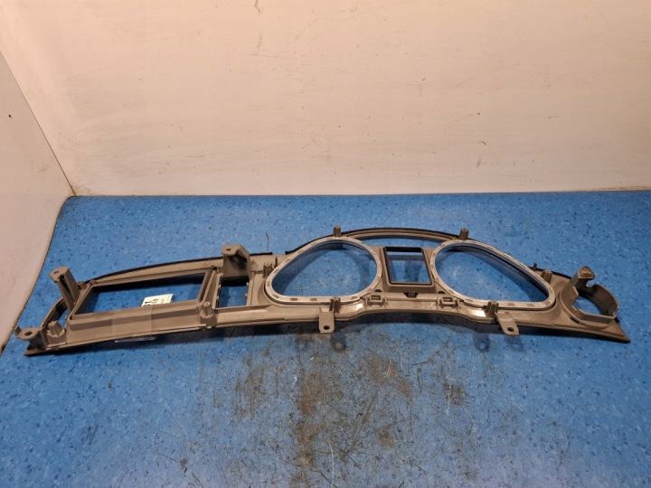 AUDI A6 C6 CHÂSSIS TABLEAU DE BORD 4F1857115