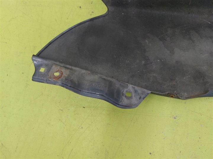 AILE AVANT DROIT TOYOTA AVENSIS II T25 2003-2006 AVANT LIFT 1F6