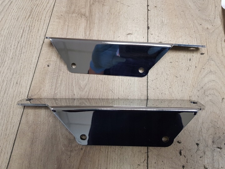 POIGNÉE FIXATION VITRES RENEGADE SUZUKI VL1500 INTRUDER