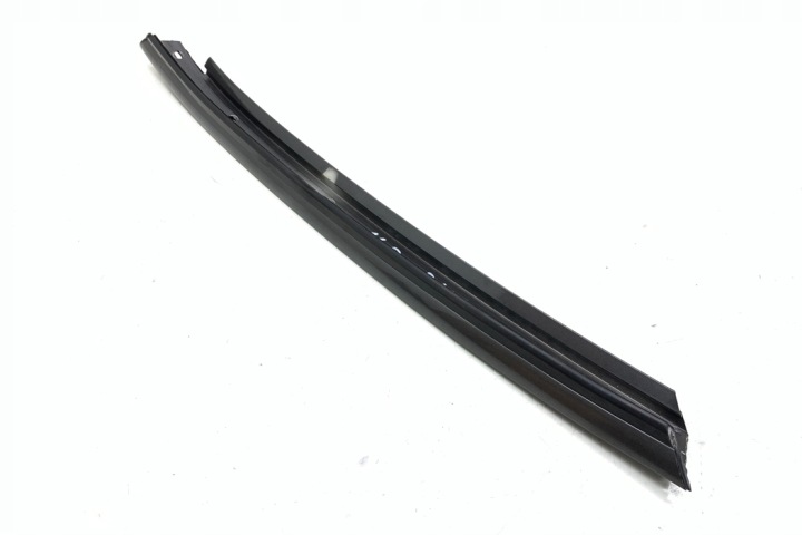 AVANT GAUCHE PROTECTION MONTANTS JAGUAR XK 8 CONVERTIBLE (X100) HJE7709AA 4.0L