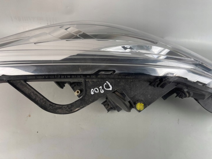 PROJECTEUR GAUCHE CÔTÉ CITROEN C3 9673815080