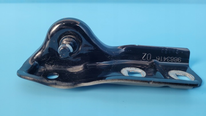 BMW X1 U11 SDRIVE18I 23R FIXATION SILOWNIKA CAPOTS DROIT 9883416