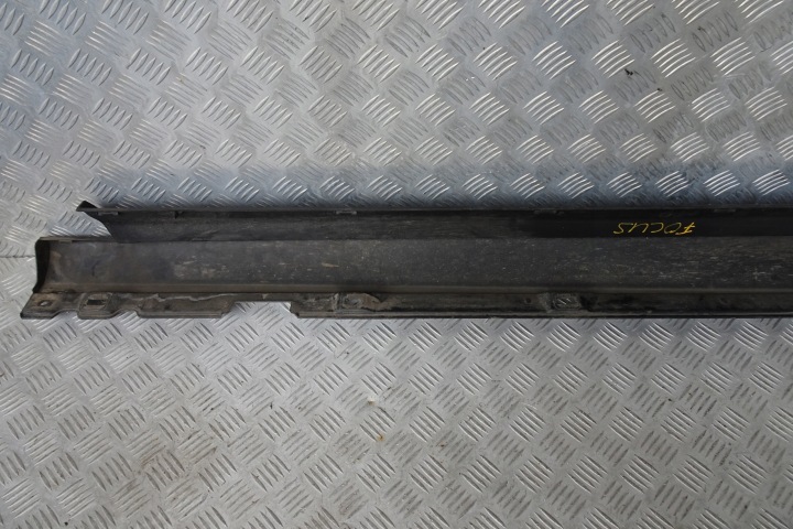 FORD FOCUS MK4 MOULURE SEUIL SEUIL DROITE 18-