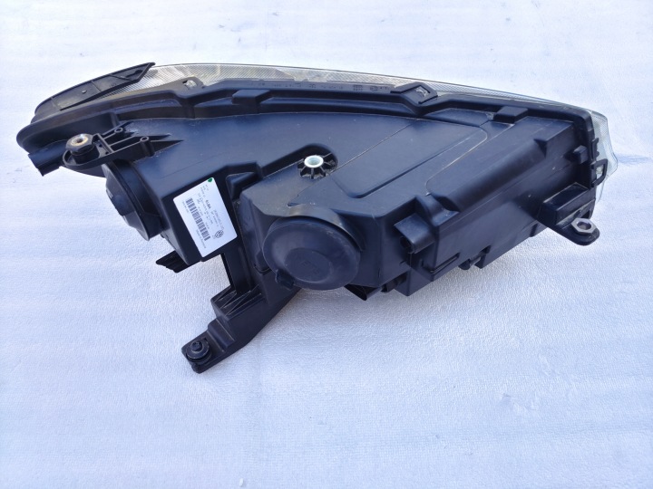 VW CADDY 2K PHARE GAUCHE 2K8941005D