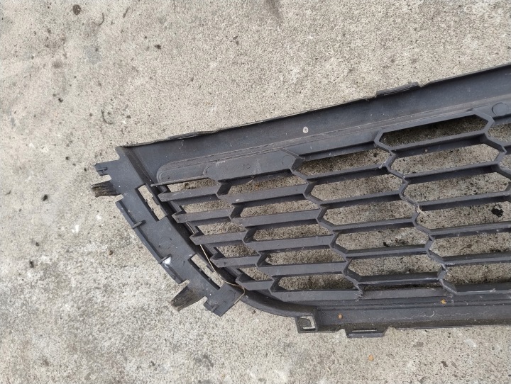 GRILLE PARE-CHOCS AVANT VOLKSWAGEN POLO V 09- 6R0853677A