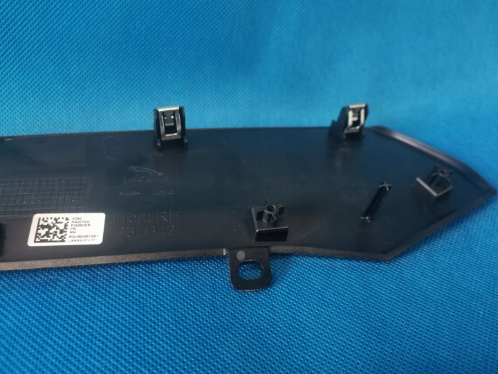 JAGUAR XF II X260 18R 3.0TD V6 MOULURE DÉCOR PORTES DROIT AVANT 237B42