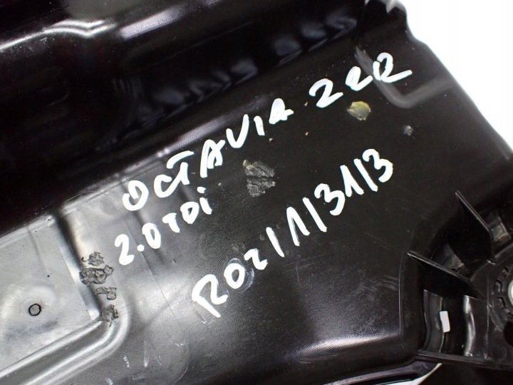 RÉSERVOIR ADBLUE POMPE ENTRÉE 5Q0131969E 5Q0131877T SKODA OCTAVIA IV 5E3 23R