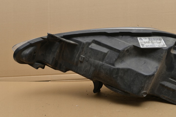 PHARE AVANT AVANT DROITE FORD FIESTA MK7 2008-2013 8A61-13W029-AJ