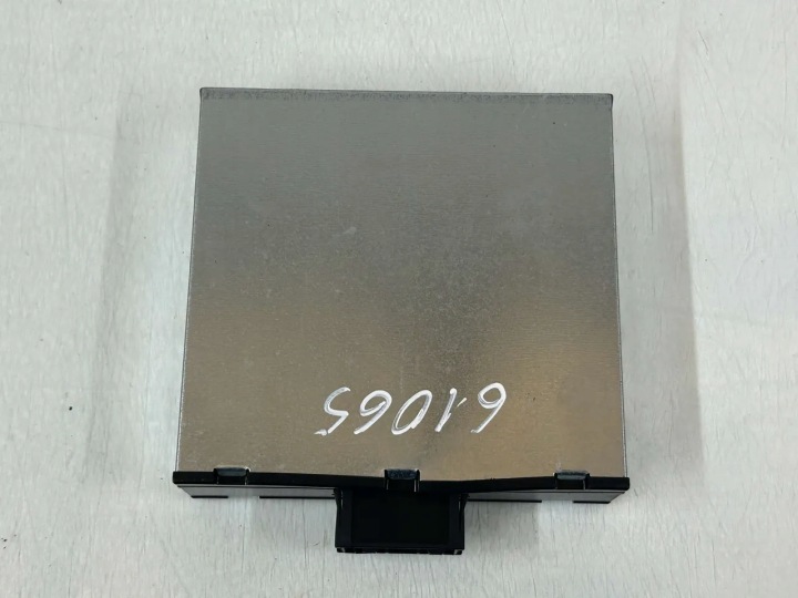BMW 5 SERIES CONVERTISSEUR TENSION MODULE CONVERTISSEURS 520D DIESEL 9251984