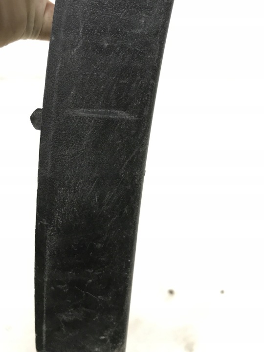 TESLA Y MOULURE GARDE-BOUE GAUCHE 1683859-00-A
