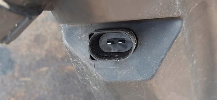 CHÂSSIS FILTRE AIR 2.0TDI AUDI A4 B8 8K0183A
