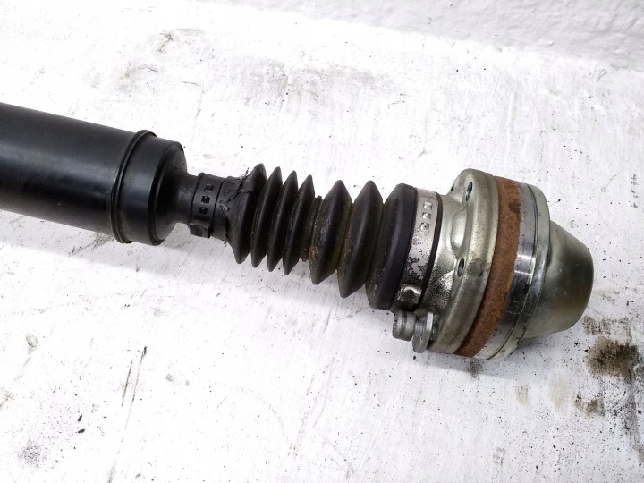 ARBRE DE TRANSMISSION ENSEMBLE MERCEDES-BENZ A W176 A1760100