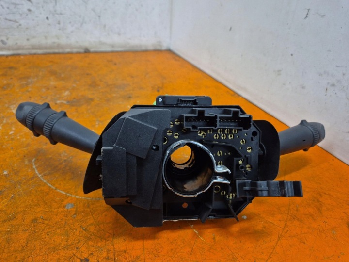 ALFA ROMEO 147 04-10 1.6MT MANETTE COMMUTATEUR COMPOSITE 51771960 AR32104